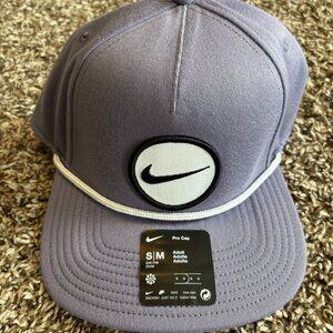 Brand New Nike Pro Adjustable Ball Golf Casual Cap Hat Small/Medium Fit MSRP $37